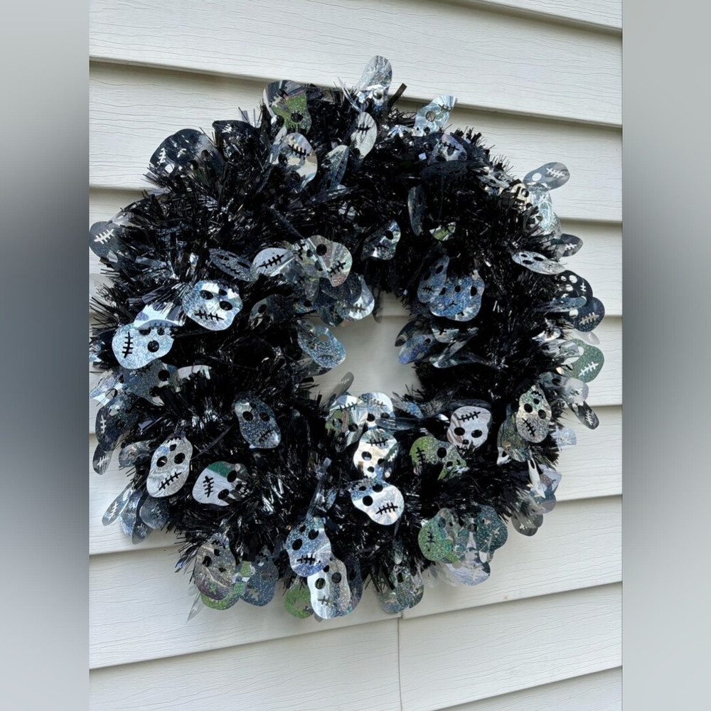 Halloween Decor Black Tinsel Spooky Holographic Silver Skull Wreath - Picture 2 of 4